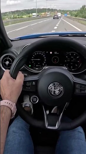 Alfa Romeo Giulia II 2.0 GME Turbo 280 HP Acceleration Test
