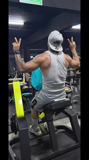 #fitness #gym #ejercicio #paratiiiiiiiiiiiiiiiiiiiiiiiiiiiiiii Ejercicio de espalda.... Tienes que aplicarla @Fit Soldiers Centro