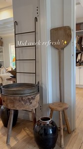 Mid week refresh! Watch as we transform a corner of the shop into a fresh autumnal moment. 🍂🤎✨ | the workroom