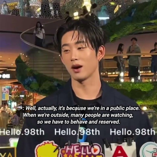 Imagining how clingy they are off-cam 🤏🏻🥺 #est_rvp #williamest