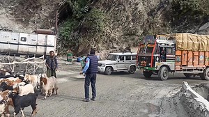 41K views · 2.4K reactions | #NationalHighwayupdates Movement of Hmv's Have been Released from banihal truck yard towards jammu | National Highway updates | Facebook