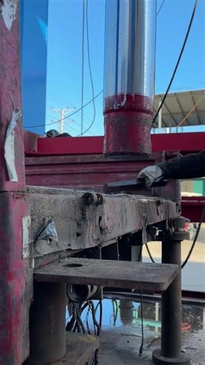 Heavy Duty Truck Frame Straightening with Hydraulics