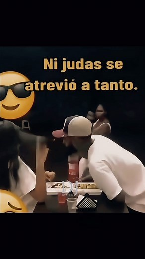 Darlynson Jaimes on Instagram: "Ni Judas se atrevió a tanto…😂🥃🪗❤️‍🔥"