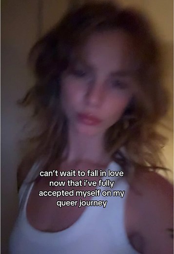 Anna Banana's Journey of Self-Acceptance on TikTok