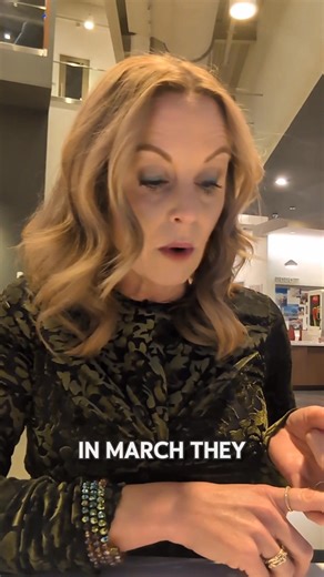 It's 2026! Winter Break is over. Time to get back to school... Unless you're in a school district that is taking an extended break. Students in Fort Bend ISD don't go back until Thursday, Jan. 8th. And some school districts take off significantly more time than others for vacations. I asked the Texas Education Agency how many days students are required to be in class. #school #winterbreak #vacation #schoolcalendar KPRC2 / Click2Houston #timeoff | KPRC2 Amy Davis