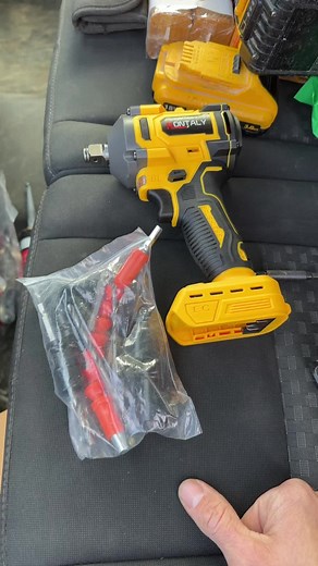 Cordless impact wrench compaitable with dewalt batteries for less than a tenner!!! TikTok’s gone mad!! #mechanic #dewalt #electrician