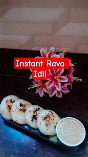 Instant Rava Idli Recipe 🔥🍽️#sooji ki idli #youtubeshorts #trending #food #easyrecipe# diet recipe