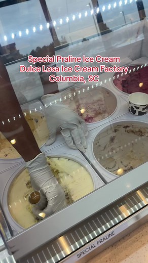 Delicious Praline Ice Cream at Dulce Losa