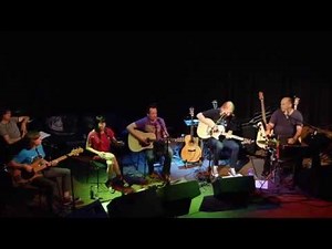 TRIONALE - Running up that hill (Kate Bush Cover)