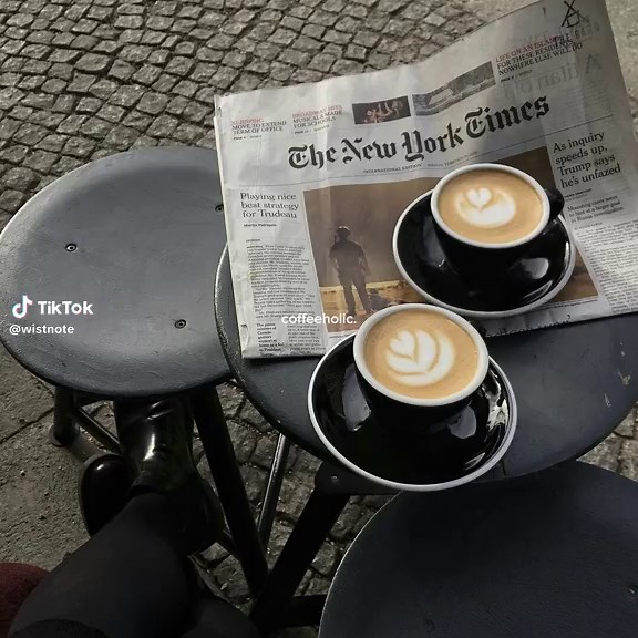 Exploring Cozy Fall Coffee Shop Aesthetics