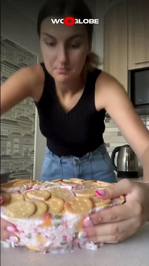 Cake Fail! Baker Unveils Dessert Disaster | WooGlobe