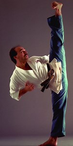 Amazing Musical 🎵 Kata by the Legendary Jean Frenette 🥋 this is 1990 at the W.A.K.O. WORLD CHAMPIONSHIPS 👊🏼 he WON it all.. as a Kid and a Teen in the 1980’s I use to love watching him Compete.. he’s one of the Greatest of All Time! | Manny Reyes Jr.