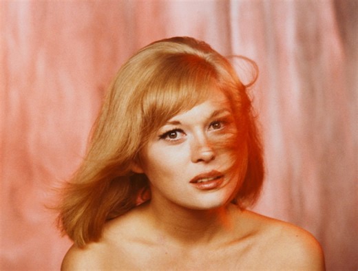 Faye Dunaway: Images of a star