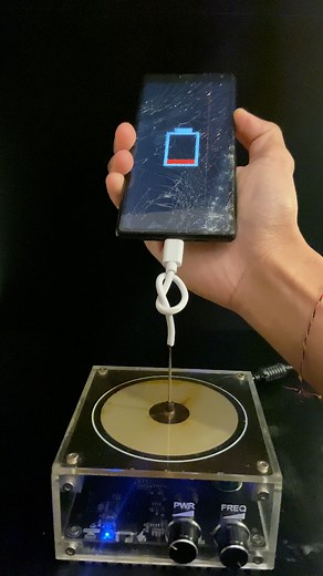 Hard to believe this is real? #teslacoil #lightning #experiment @penggemar berat | Kadek Tesla Coil Experiment