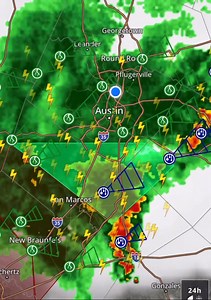 Another round of storms rolling through packing lots of lightning and lots of water! Be careful. | Allison Miller