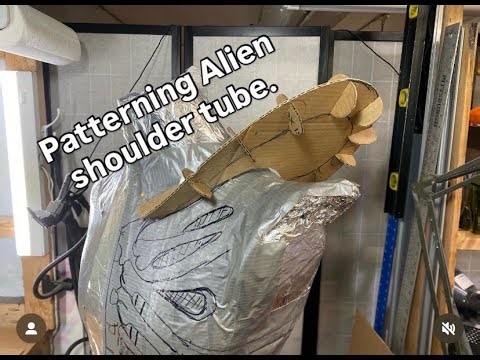 EVIL TED LIVE: Patterning Aliens shoulder tubes..