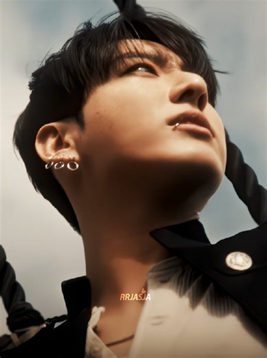 Enjoy BTS Edits with iScreen App