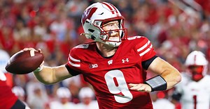 Billy Edwards injury update: Status of Wisconsin QB revealed vs. Michigan