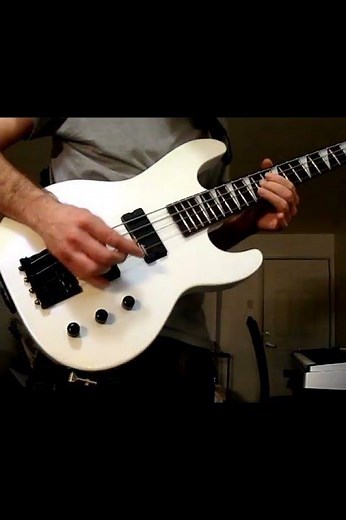 Brazenly Fast Jackson JS2 Concert Bass Guitar Shredding