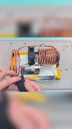 195K views · 1.7K reactions | Se ensambla y prueba un dispositivo de refrigeración. Luego, se conecta y se carga el circuito con isobutano. Un proceso crucial para su correcto funcionamiento. #Refrigeración #Isobutano #Dispositivo #Ensamblaje #Prueba | Hidden Technology | Facebook