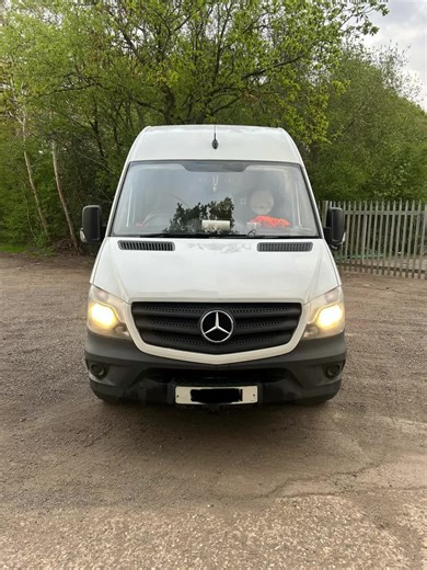 Mercedes Sprinter Full Respray and Repair Process