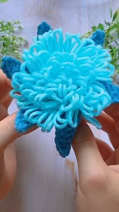 Easy Crochet Flower #crochet #crocheters #flower #crochettutorial #crochetflower #handmade | Crochet Creator