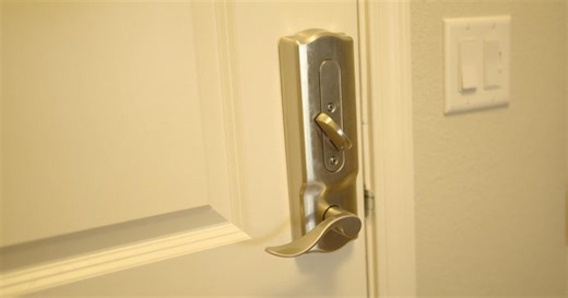 Colorado locksmith refunds 90-year-old he charged thousands for lock replacement