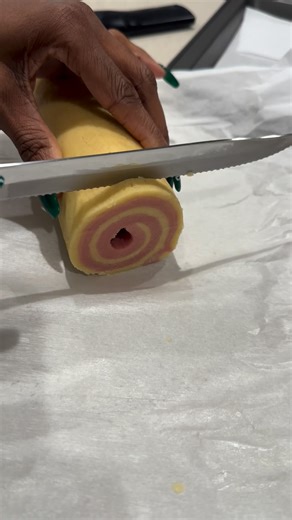 Kerry | Is there a mama who is not always in the kitchen cooking or baking?? Let me know, I’ll wait lol. Anyways these Christmas pinwheel cookies... | Instagram