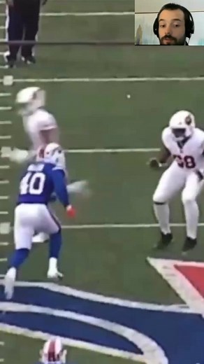 Von Miller Bull Slip | Nicholas Dheilly