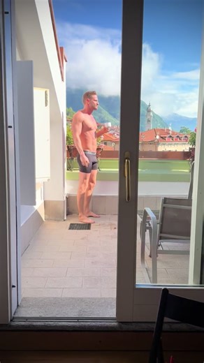 Wake up to this? #italy #lakecomo #gay #gaytiktok #muscle #gaypride #travel