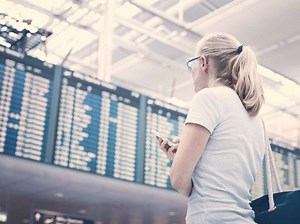 How to Get Last-Minute Flight Deals Like a Pro (2025)