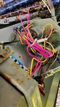 Come fix a frozen heat pump #hvac #tech #techtips #heatpumps #florida #shorts #hvachacks #smarthvac