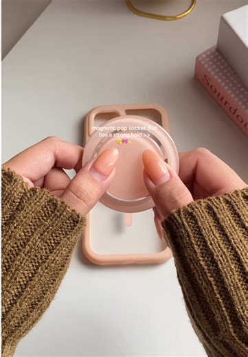 i think it matches my nails 💫 #magneticpopsocket #popsocket #phonecase #phoneholder