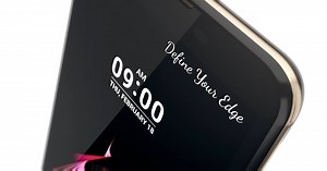 Spojení špičkového designu a nejnovějších technologií. Čistota linií a dva displeje. To je LG Xscreen. Poznejte jej blíže na http://www.lg.com/cz/telefony/lg-K500N-black | LG Global