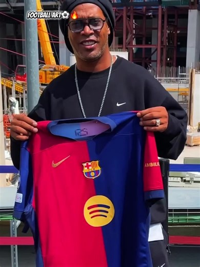 Ronaldinho: A Masterclass in Football Skills