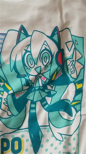 ((TW: FLASHING LIGHTS IN THE MIDDLE)) MIKU EXPO MERCH HAUL!!! I'm so excited to be going to miku expo this year! this has been a dream of mine since like 2009, I'm so excited yall have no idea 😭😭 #mikuexpo2024 #hatsunemiku #39music #merchhaul