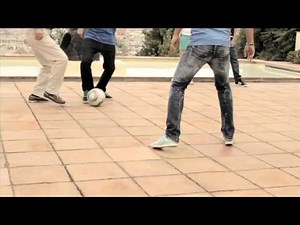 Real Football 2012 - iPhone iPad Android - Join the community with David Villa