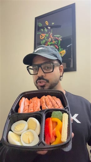 For order WhatsApp/call 9811842327 Price sirf 179/- Offer validity only for 2025 December month Adress :- E8 arya samaj road , uttam nagar west metro station pillar no - 678 ( new delhi - 110059) :- home delivery available “all over delhi “ “Delivery charges applicable as per location “ :- we serve high protein gym meals in wholesale rates & we are ready to take bulk orders Order us online via zomato - @eathealthie :- weekly monthly meals plan available in pocket friendly prices Follow us @eathe