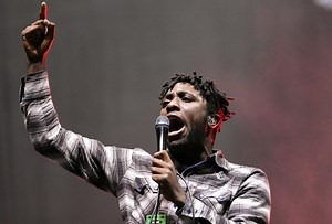 Bloc Party debut seven new songs at Glasgow comeback show – video