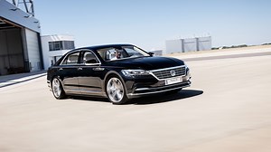 This Is the Second-Generation VW Phaeton That Never Got Built