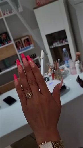 Posh Nails Sara on TikTok