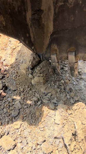 Exploring Crystal Mining in Missouri Geodes