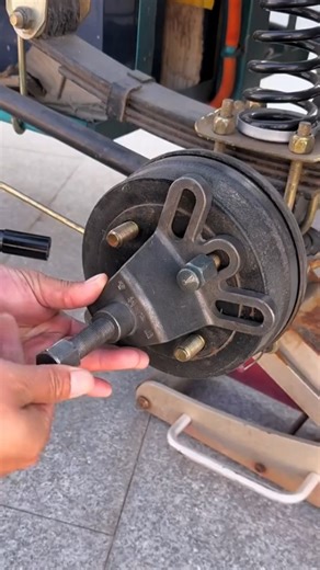 17K views · 19 reactions | The new brake drum disassembly puller allows you to repair brakes at home yourself. | Hardware tools | Facebook