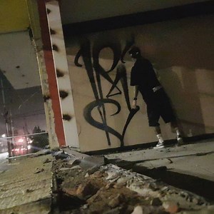 Un @letteringmalandro en Juaritos. | Buster