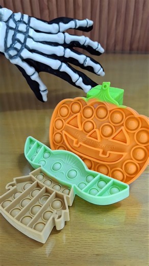 Spooky Skeleton Hand Plays with Halloween & Yoda Pop It Fidgets! 🎃✨