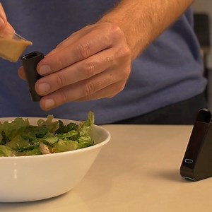 This portable sensor tests your food for gluten in under two minutes. For more content: http://bit.ly/2BsvUPh | Yahoo Malaysia