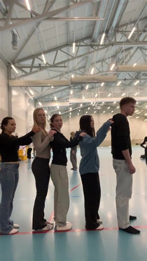 Hieman lagattiin @LIISI @Iit @Savola. @lintu🙃 #ilovemygirls💕 #wanhat2026