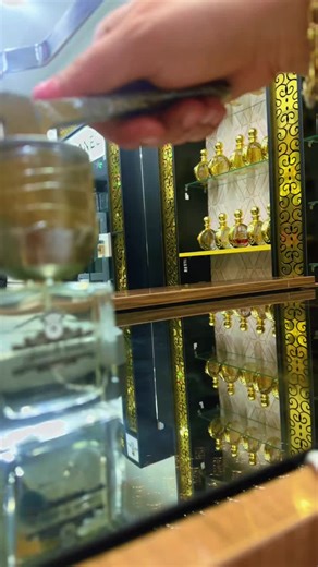 Effortlessly Opening a 100% Pure Gold Perfume Bottle