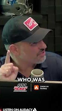 This is one of the most embarrassing moments in the history of the Detroit Red Wings #RedWings