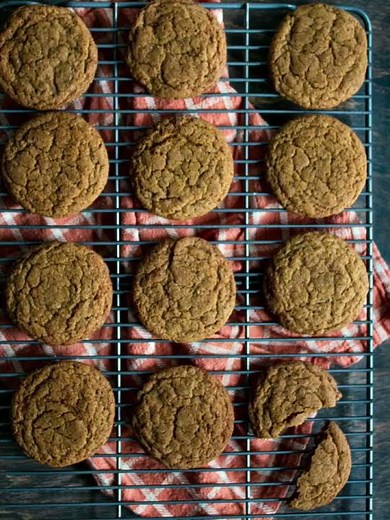 Chewy Maple Pumpkin Cookies, no mixer needed!